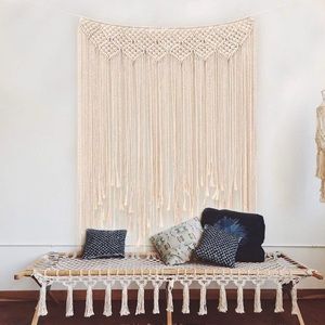 Macrame wall hanging
